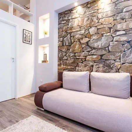Galerie Grandeur With 2br By Nw Budapest