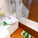 Galerie Grandeur With 2br By Nw Apartment Budapest