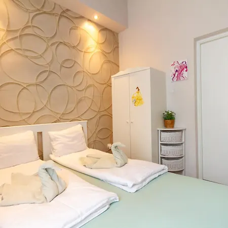 Galerie Grandeur With 2br By Nw Lägenhet Budapest
