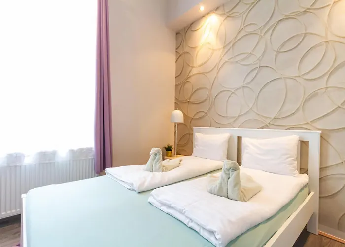 Galerie Grandeur With 2br By Nw *